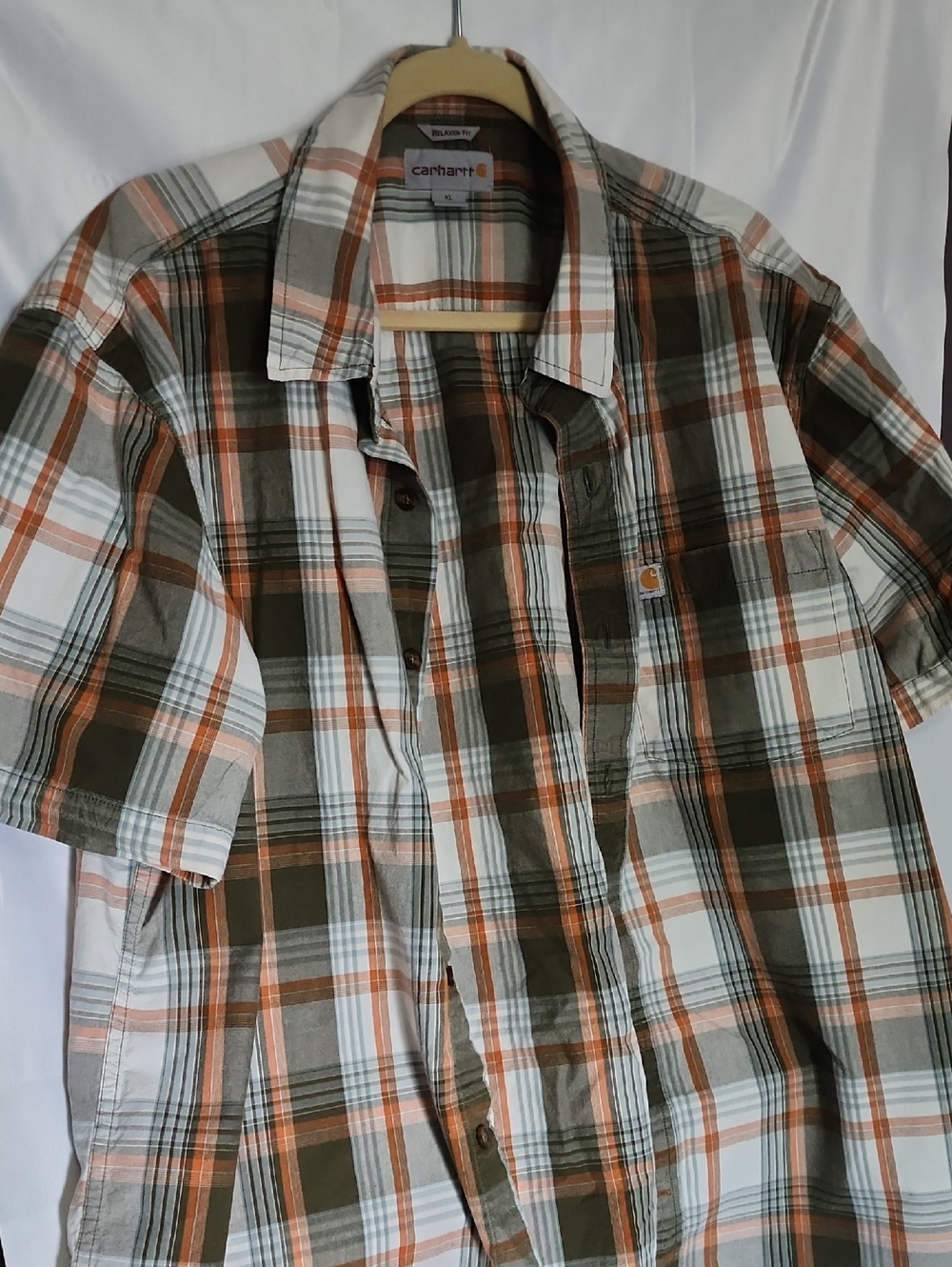 Carhartt Men’s Short Sleeve Plaid Button-Up Shirt - Olive & Orange size XL.